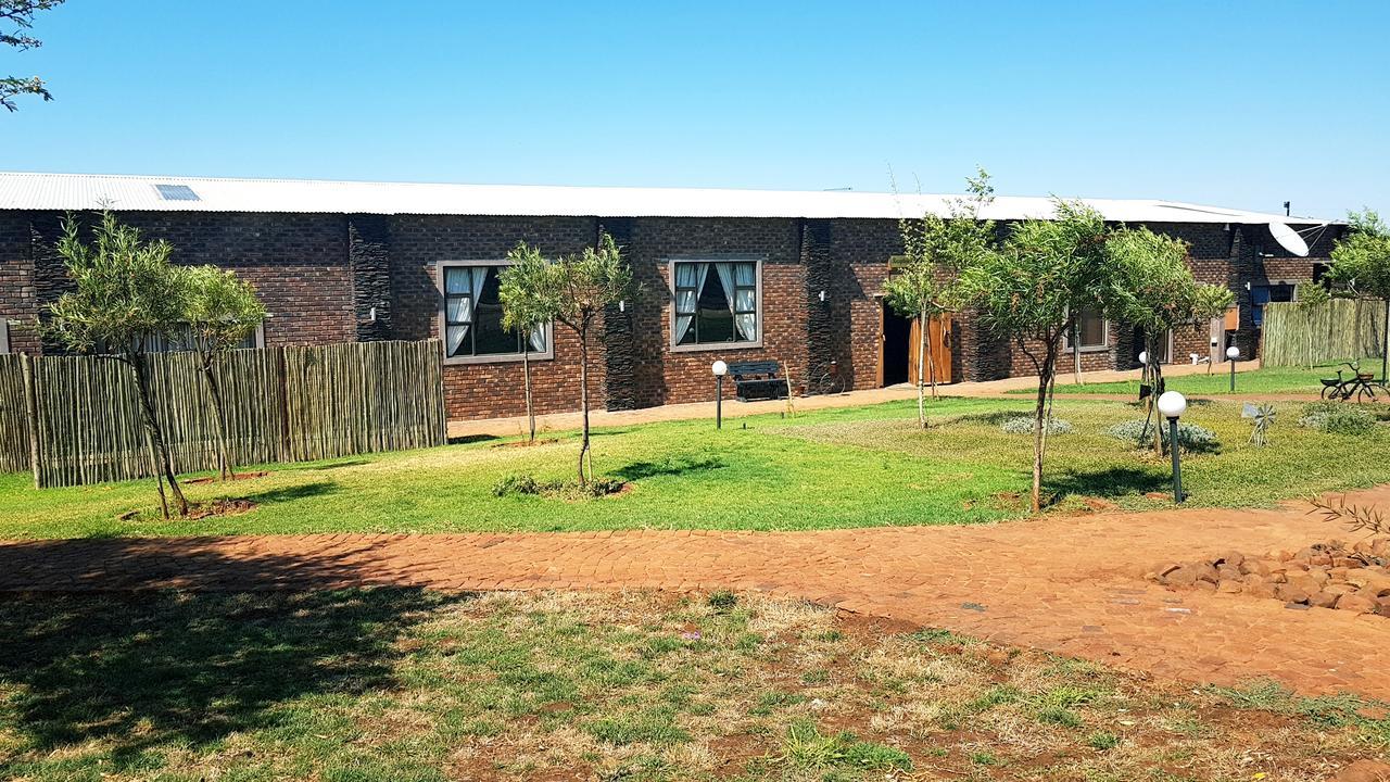 Kareespruit Game Ranch & Guest House Zeerust Exterior photo